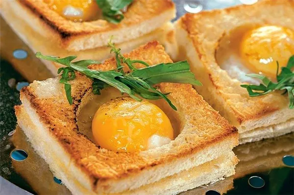 Горячие бутерброды с яйцом - Что приготовить ребенку на День рождения рецепты