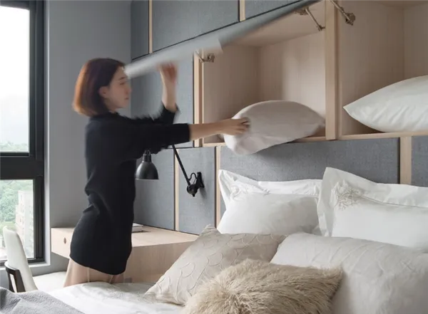 Шкафы для подушек в спальне небольшого размера