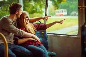 Как познакомится с девушкой в метро, автобусе, на остановке или на автомобиле? 5 секретов соблазнения. Девушки в общественном транспорте. 8