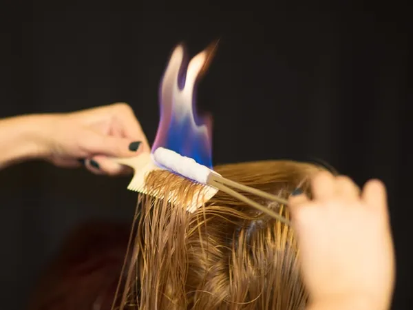 Обжиг волос огнем (пирофорез